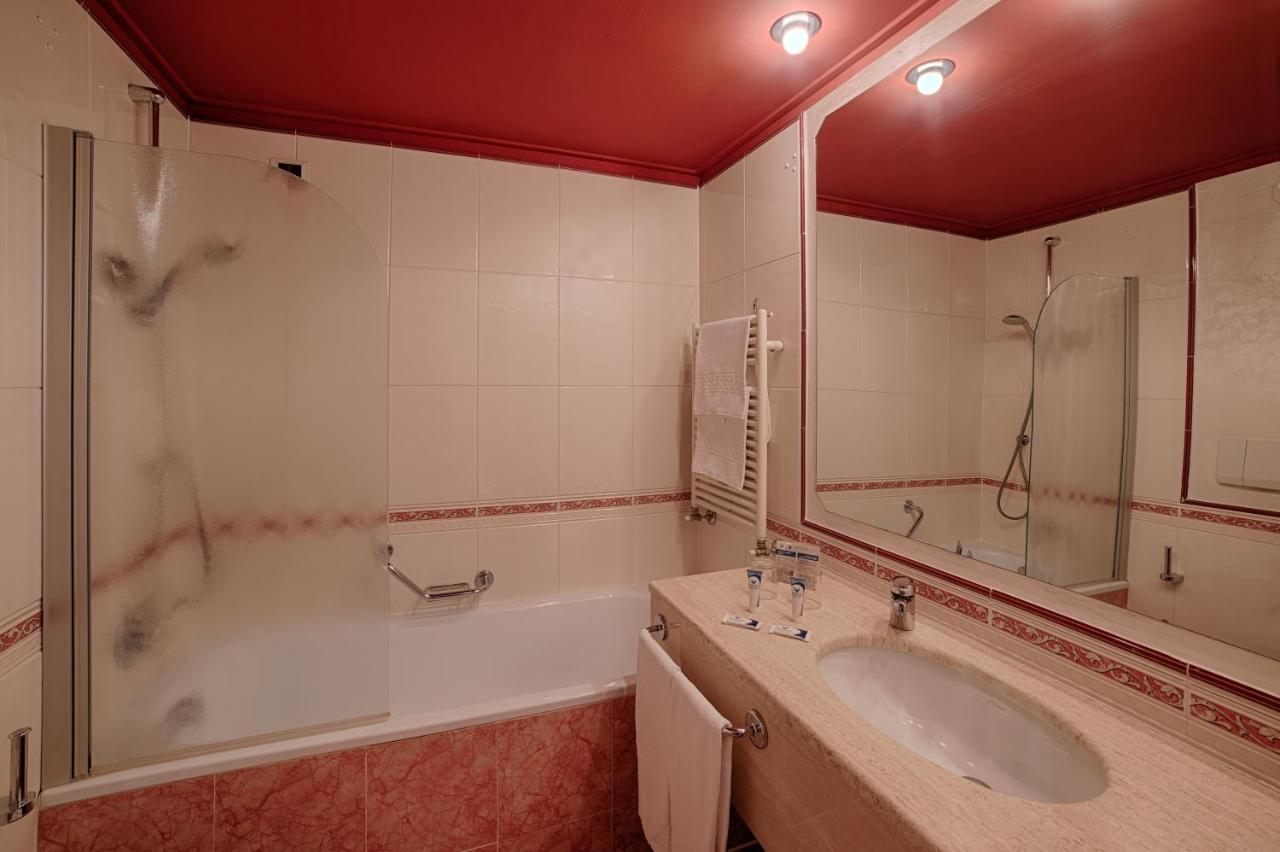 Premium Kamer met Uitzicht op het Meer en Toegang tot de Spa